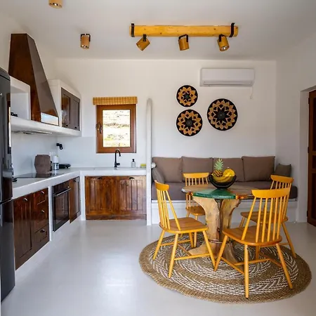 Vila Saint Nicholas - *