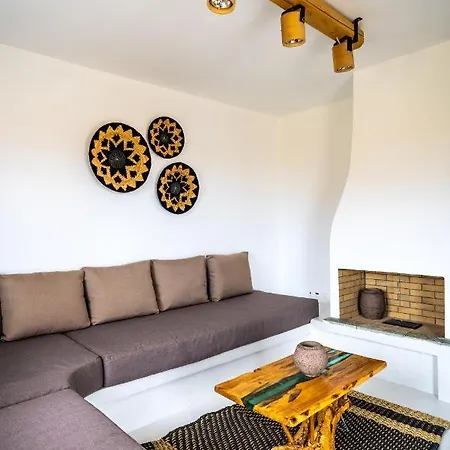 Villa Saint Nicholas - *