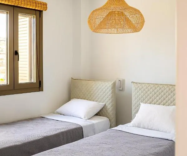 Villa Saint Nicholas - *