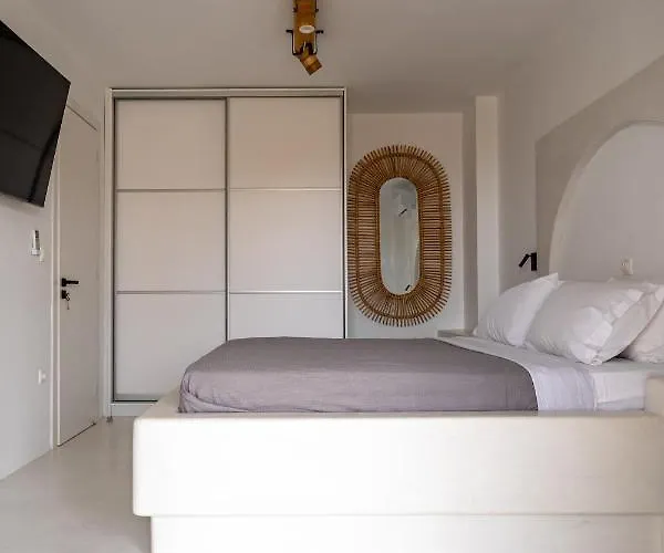 Villa Saint Nicholas - *